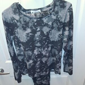 kikki.K Black and Gray Long Sleeve Sweatshirt